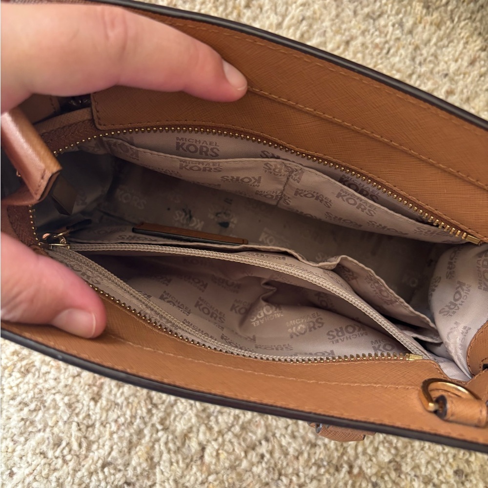 Michael Kors Tan and Cream Logo Handbag and Wallet - Picture 6 of 6